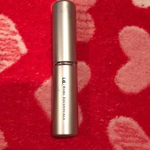 ID . Retractable brush